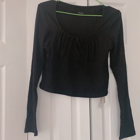 Long sleeve black tshirt - Picture 3 of 3